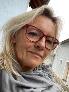 Portrait von Gerlinde Artmann-Neyer